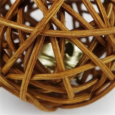 MCBOSON  Bille en rotin avec plumes et clochette